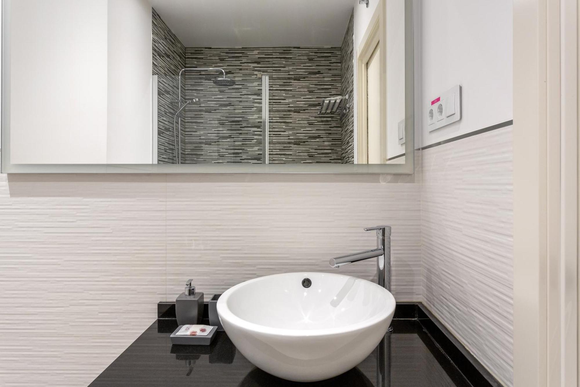 Alma Suites Madrid Exteriör bild